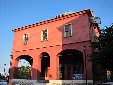 Recently redecorated mosque on the city hill. Photograph: KW.
