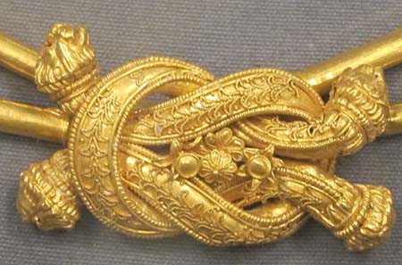 Knot of Herakles. Photograph: KW.