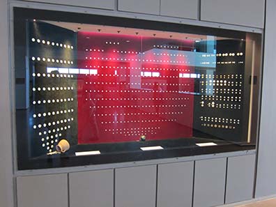 Hoard find whose display takes much space in the showcase on the wall. Photograph: KW.