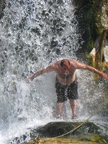 Taking a bath in the sulfur springs has a positive effect on rheumatism. Photograph: KW.