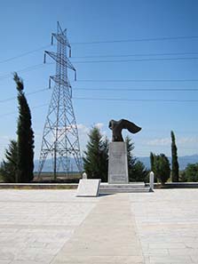Monument for a very different battle. Photograph: KW.