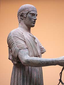 The Charioteer of Delphi. Photograph: KW.