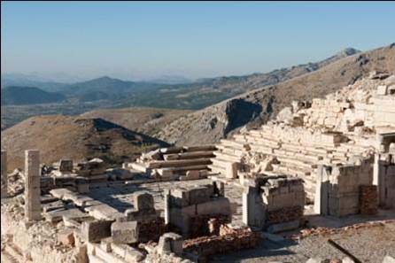 Bouleuterion, built shortly after 100 BC. © K.U. Leuven, Bruno Vandermeulen, Danny Veys.