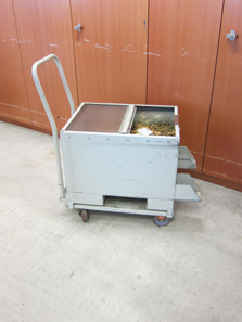 A trolley full of small change. Photo: UK.