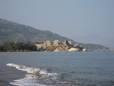 The castle of Anemourion from some distance. Photo: KW.