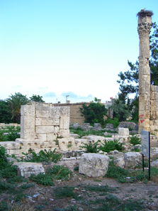 A glance onto the site of ancient Seleucia. Photo: UK.