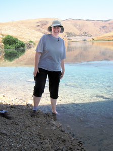 Big toe in chilly Euphrates. Photograph: KW.