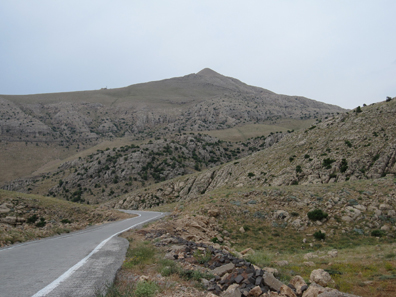 The road to Mount Nemrut. Photograph: KW.