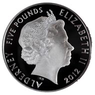 Island of Alderney - 5 GBP - .925 sterling silver - 28.28 g - 38.61 mm - Design: Ian Rank-Broadley FRBS (obverse) and Lee Robert Jones (reverse) - Mintage: 7,500. Also availabe als Brilliant Uncirculated in Cupro-nickel with unlimited mintage.