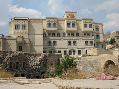 El Ruha Hotel, a haven of recreation. Photograph: KW.