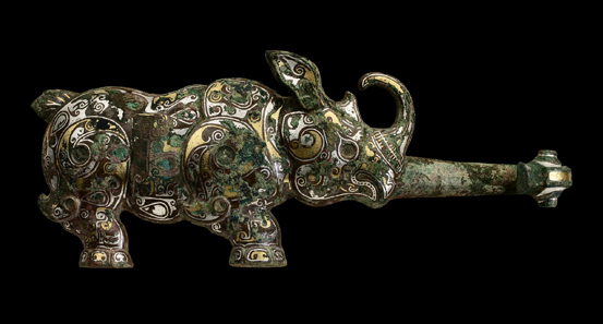 Daigou shaped like a rhinoceros. Bronze, silver and Gold, 481-221. Exhibited at TEFAF Maastricht 2012 by Gisèle Croes. Photo: Studio Roger Asselberghs - Frédéric Dehaen.