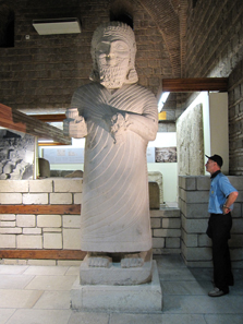 Monumental statue from Carchemish. Photograph: KW.