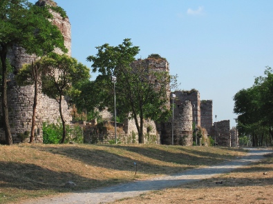 Barely any tourist comes here. The Theodosian Walls. Photograph: KW.