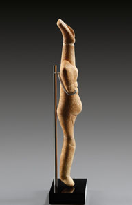 1 WALTZ COLLECTION. Cycladic female idol, early Cycladic II, Spedos-type. ca. 2700-2300 BC. White fine crystalline marble. H. 30.5 cm. Estimate: 40,000 / Final Price: 149,500 EUR.