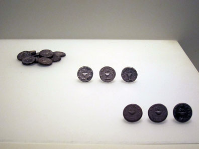 A coin hoard composed of shekels dating from the First Jewish War. Photo: UK.