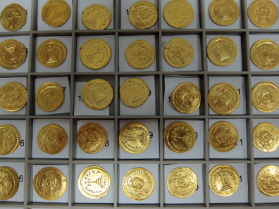 All the coins belong to one type. Photo: UK.