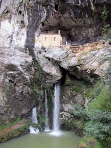 The Cave in Covadonga, Today a Popular Day-Trip Destination. Photo: KW.