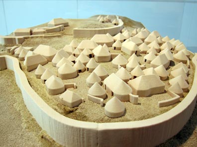 Model of a Hilltop Settlement. Photo: KW.