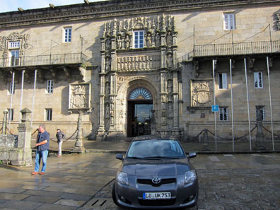 The Parador of Santiago Looks Much Prettier When It's Sunny. Photo: KW.