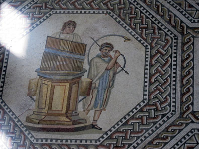 Detail of the mosaic floor in Nennig. Photo: KW.