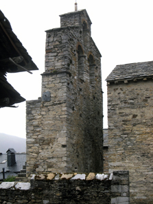 The bell tower of the little jewel. Photo: KW.