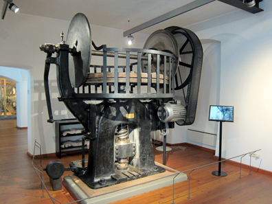Friction press. Photo: KW.