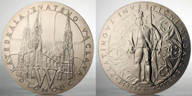 Czech Republic / .999 Platinum / 85 mm / 500 g / Design: Vladimír Oppl / Mintage: 50.