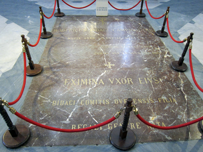 The tomb of El Cid and his wife, Jimena. Photo: KW.