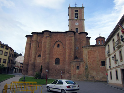 The fortified church of Najera, built directly into the rock. Photo: KW.