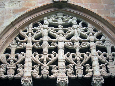The latticework in the cloister. Photo: KW.