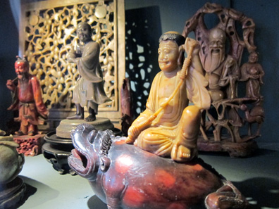 Asiatica in a showcase. Photo: KW.