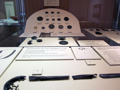 A glance at a showcase dedicated to the regional history and archaeology. Photo: KW.
