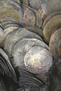 Detail of the silver coins. © BOOR