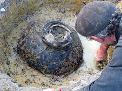 Alan Graham excavating. © Somerset County Council.