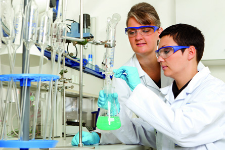 In the H2O laboratory chemists analyse what the Vacudest will have to purify at the future customer's company.