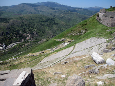The theatre of Pergamum, perfectly fitted into the hillside. Photo: KW.