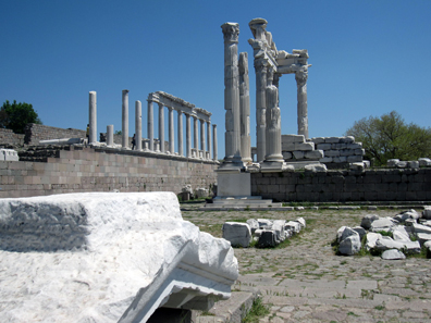 Trajan Temple. Photo: KW.