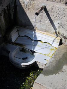 The holy well. Photo: KW.