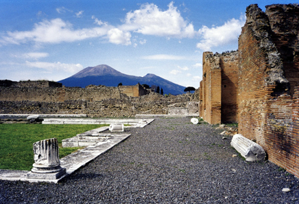 The impressive monuments of Pompeii are difficult to preserve. Photo: Morn the Gorn / http://creativecommons.org/licenses/by-sa/3.0/deed.en