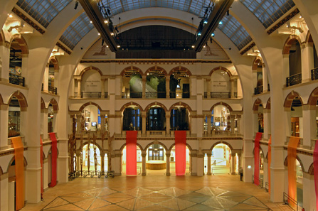 ... and in 2006. Photo: Tropenmuseum Amsterdam.