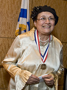 Ms. Sharansky wearing the medal, courtesy of the American Jewish Historical Society, photo Melanie Einzig.