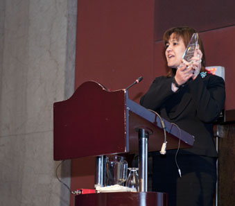 Senora Katya Daura, receives the award.