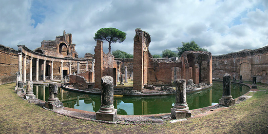 Hadrian's Villa, Tivoli, Lazio, Italy. The Maritime Theatre. Photo: Tango 7174 / http://creativecommons.org/licenses/by-sa/3.0/deed.en