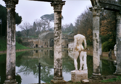 Architectural structures like the Canopus and the Serapeion in Hadrian's Villa at Tivoli reflect Hadrian's experiences in the Roman Empire. Photo: Aquilifer / http://creativecommons.org/licenses/by-sa/3.0/deed.en