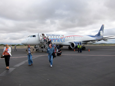 An airplane transported some of the congress participants to the Mexican Mint at San Luis Potosí. Photograph: UK.