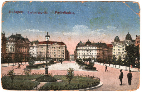 Szabadság tér (Liberty Square).