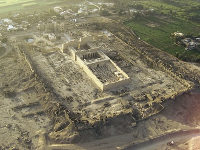 Aerial view of the Medinet Habu Temple of Ramses III where the labyrinth was located under ground. Photograph: ThomasSD / Wikimedia Commons.
