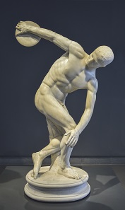 Statue of a discus thrower in the National Roman Museum Palazzo Massimo alle Terme. Photograph: Livioandronico2013 / https://creativecommons.org/licenses/by-sa/4.0/deed.en
