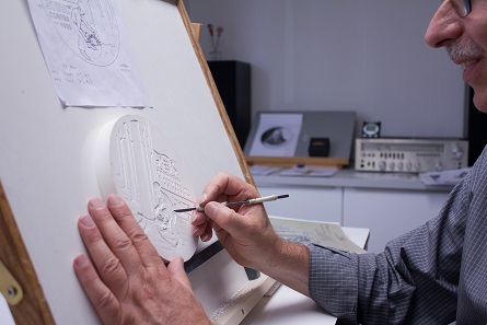 To the engraver, the design is crucial. Photo: State Mints of Baden-Württemberg.