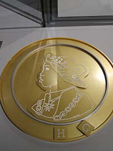 Do it yourself coin. Photo: UK.